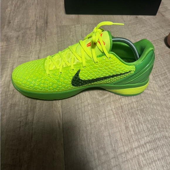 Kobe 6 grinch - Picture 5 of 10